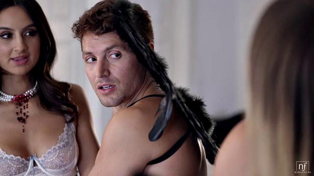 Really Getting To Know Our Friends On Halloween - S45:E13