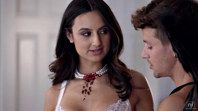 Really Getting To Know Our Friends On Halloween - S45:E13