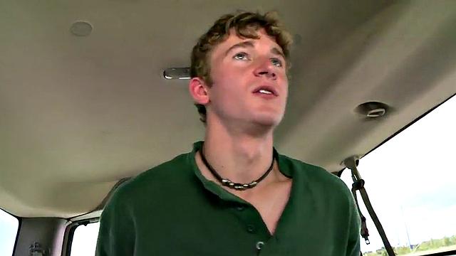 Blindfolded amateur blown by gay dude for cash