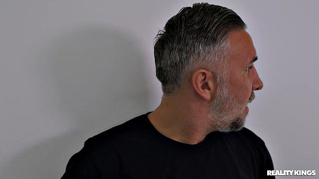 Complete Pussy Massage