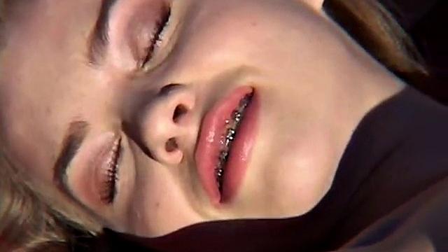 Young Teen Fingers To A Beautiful Orgasm