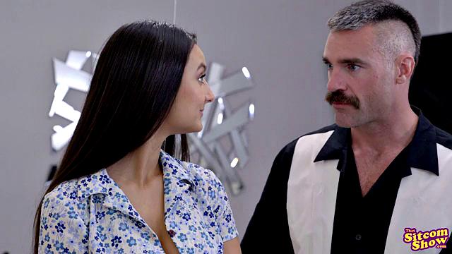 Two Men Show A Better Lover - S4:E8