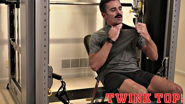 CAMERON BASINGER Chapter 2 - Locked