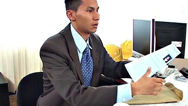 Эдуардо уговаривает Альфредо на мощный гей-секс с огромным членом