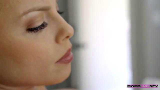 Mommy's Boy - S11:E8