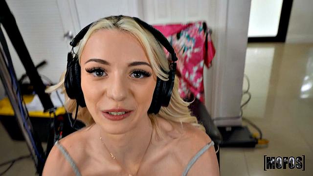 Sound Girl Gets Pounded