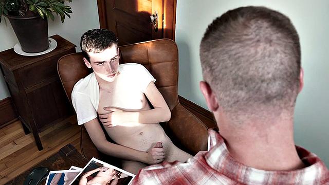 Stepson twink enjoys rimjob and long session with stepdaddy