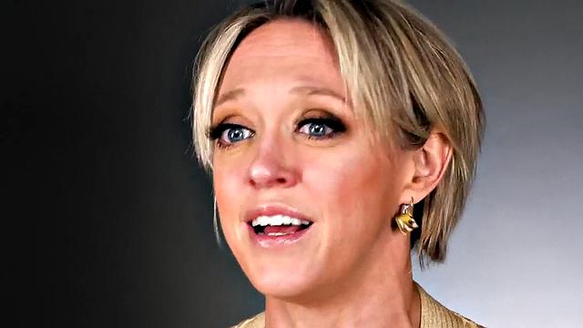 Busty solo amateur lady fingers pussy after casting