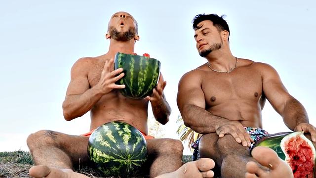 Muscled eager jock barebacking lover in hot affair