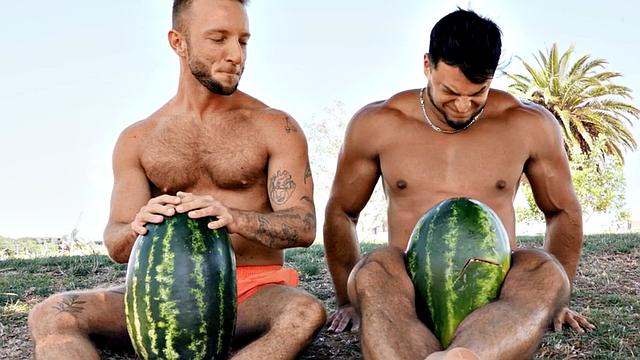 Muscled eager jock barebacking lover in hot affair