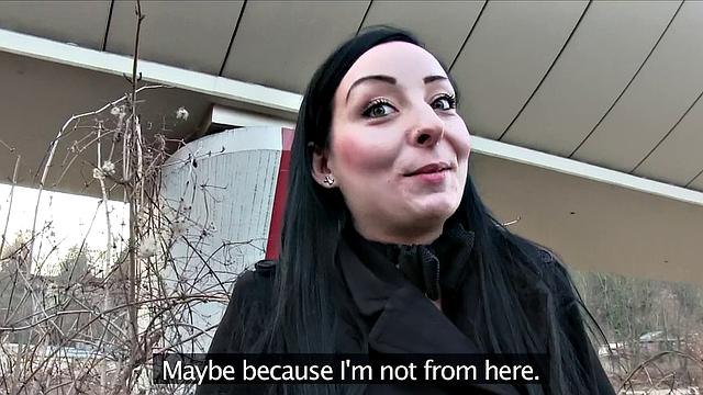 Brunette babe gets pounded outside in public place with a smile