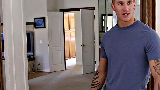 No Cash, But I Got Huge Dildo