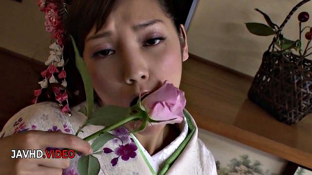 Passionate JAV Star Rei Mizuna Ignites Porn Show with Skill