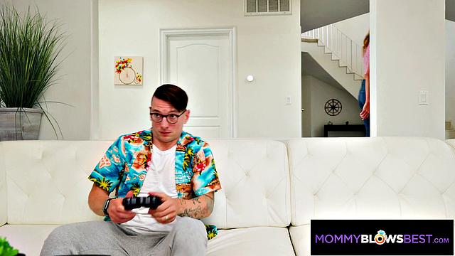 MommyBlowsBest - Hot Barbie Milf Gives Me An Amazing Footjob & Sucks Dick