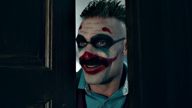 Violet Starr - Joker