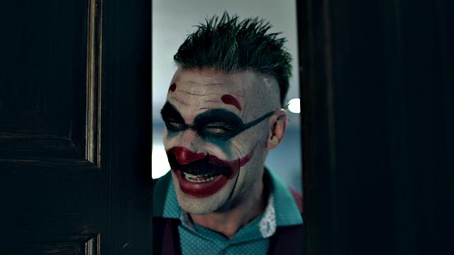 Violet Starr - Joker