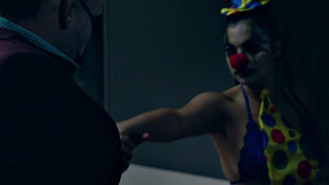 Violet Starr - Joker