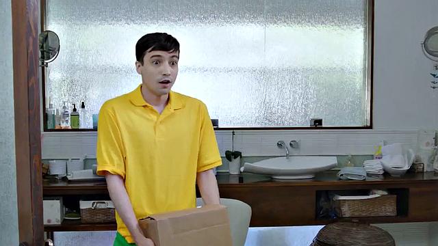 Big-titted ebony cougar with insatiable pussy seducing a guy