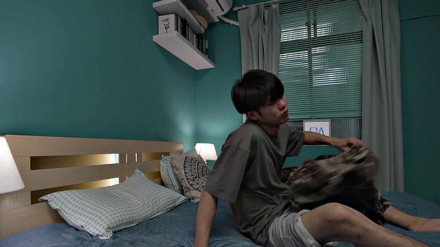 Verina fucks her boyfriend's brother stuck in quarantine