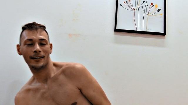 Straight euro guy agrees to have anal in POV for cash