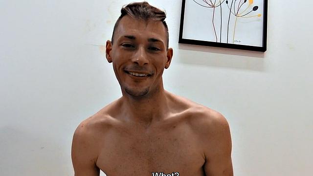 европеец соглашается на анал за деньги в pov