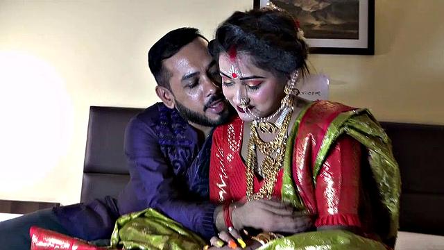 Newly Married Indian Girl Sudipa Hardcore Honeymoon Sex