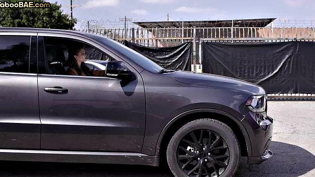 Cute lesbian babe eaten by her GF before scissoring