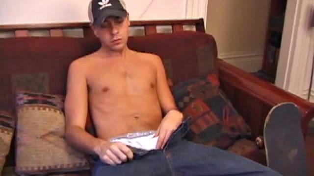 Super cute Vincenzo is back for a solo jerk off session. The hunky, hard and horny boy gets right to massaging his dick. Stripping out of his undrrwear the skater boy gets his cock rock hard.