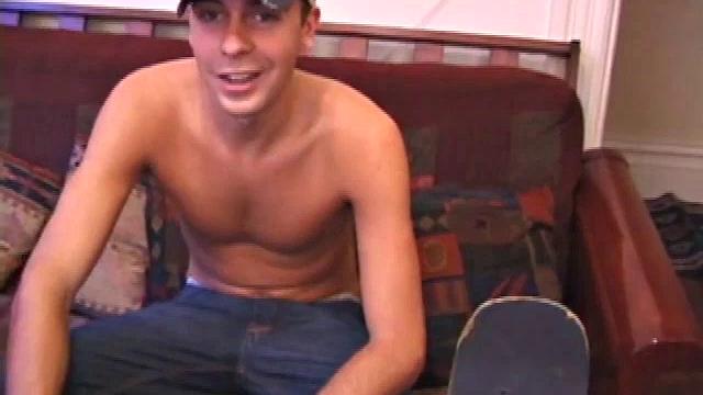 Super cute Vincenzo is back for a solo jerk off session. The hunky, hard and horny boy gets right to massaging his dick. Stripping out of his undrrwear the skater boy gets his cock rock hard.