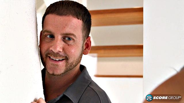 Busty Danni Lynne bangs her hung neighbors