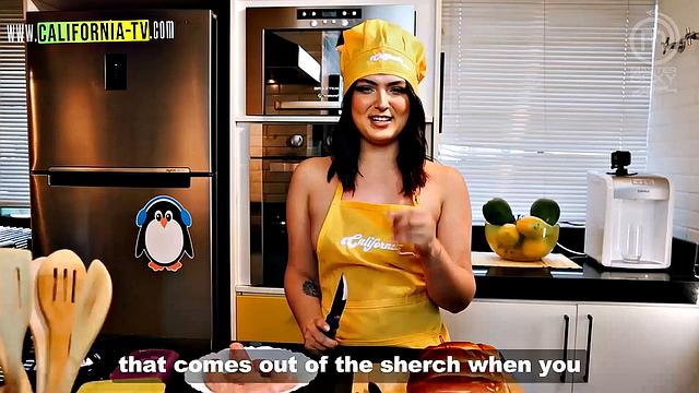 Clara Wellen, Brazilian influencer, caught opening the door naked for a motorcycle courier