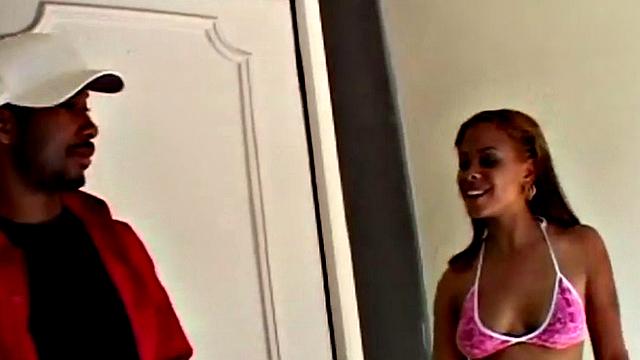 Carwashing ebony teen bounces her pussy on dick