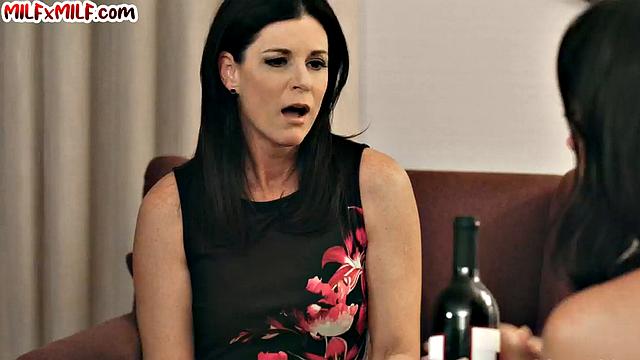 Sensual lesbian in slow oralsex