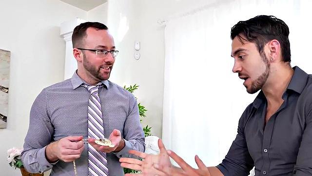 Mesmerized employee rimmed by boss in hairy ass