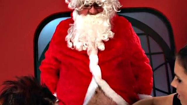 Tiny cock mistresses wanking and sucking in threesome