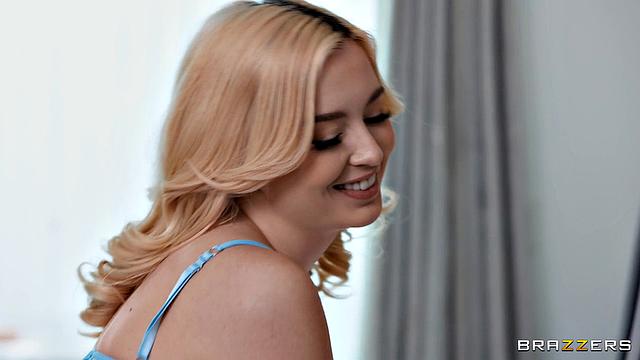 To The Edge With Lexi Lore
