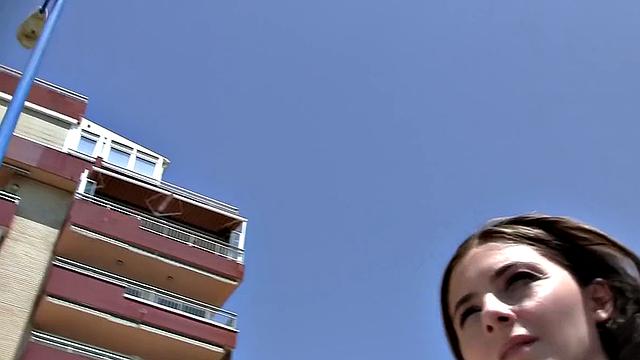 подружка шутит над стояком, а потом уже не до смеха