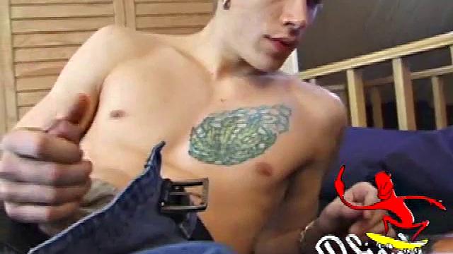 Skater Shane Jacking