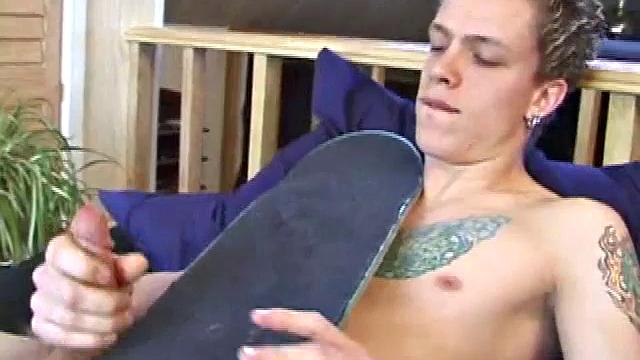 Skater Shane Jacking