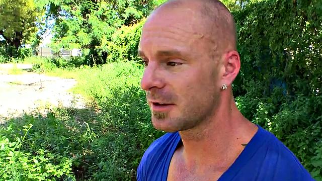 Nubian pulled and fucked outdoor by athletic white jock