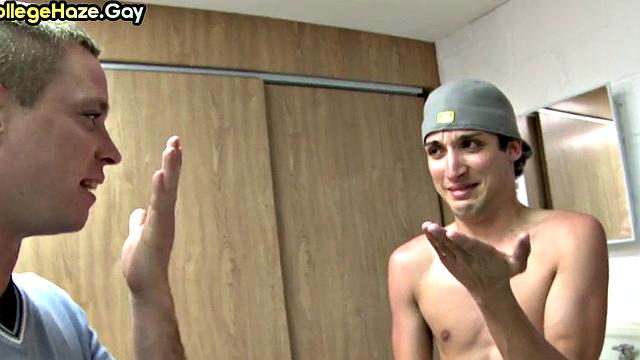 Str8 college guy goes for fraternity in college 3some