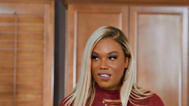 Bootylicious Ebony Tranny Gets rimmed and bareback fucked