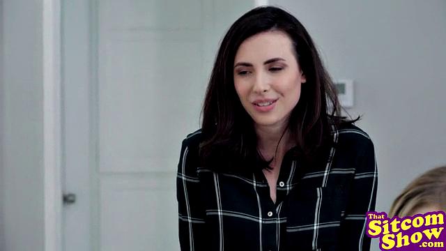 Two Men And An XXX Show - I'm Not Touching Anything - S4:E6