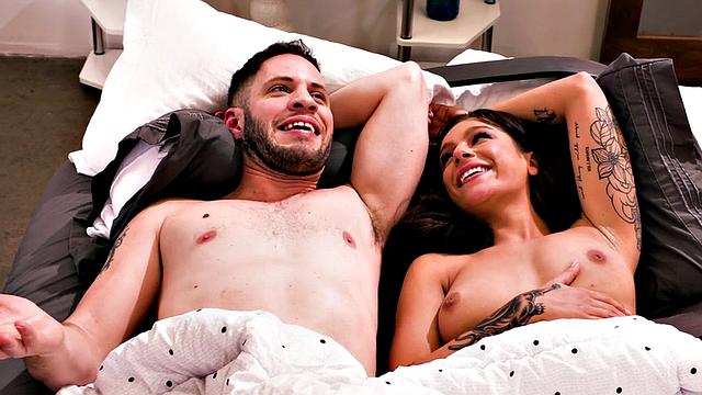 Bisex facesitting tattooed babe smashed in MMF 3some