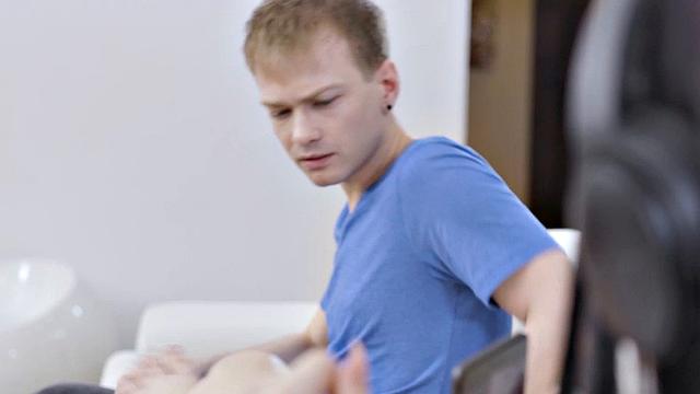 Slutty Sister Has A Crush On Stepbrother and Fucks His Cock