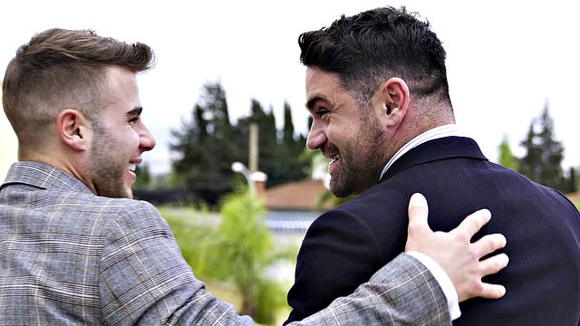 Bearded Hunk Drills Hot Jock - RagingStallion