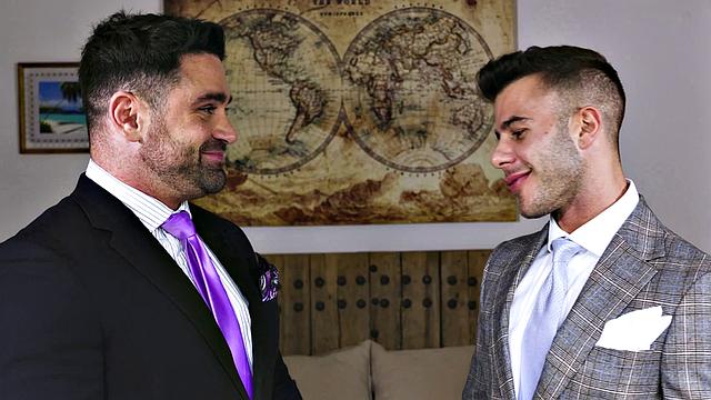 Bearded Hunk Drills Hot Jock - RagingStallion