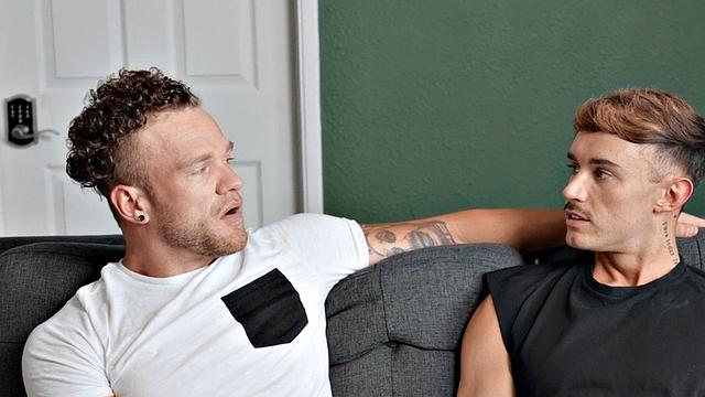 Muscular bottom jock barebak his bf's gaping asshole