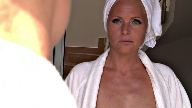 Blonde bombshell with big tits gives a steamy threesome in the bedroom