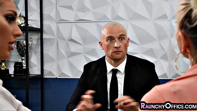 horny big-titted blonde gets pussy-fucked